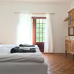 Bed & Breakfast Elemental