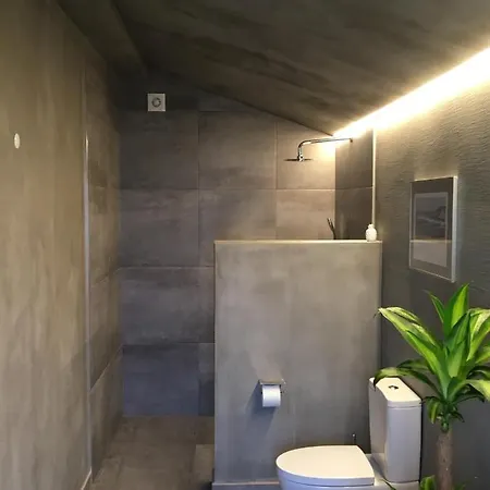 Bed and Breakfast Elemental