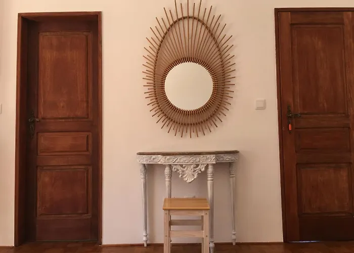 Elemental فندق مبيت وإفطار *